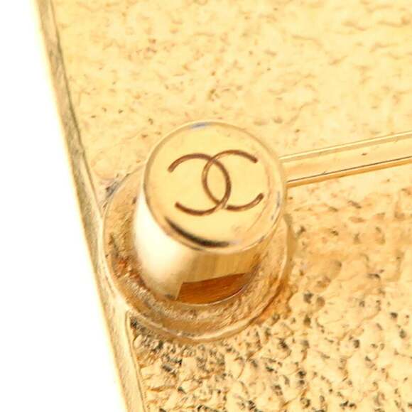 CHANEL Gold Brooch - Picture 3 of 6
